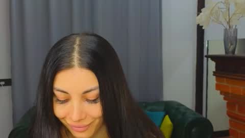 Mia online show from October 15, 4:51 pm