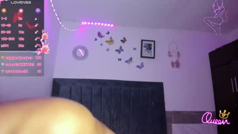 Emmie online show from May 19, 2:18 am