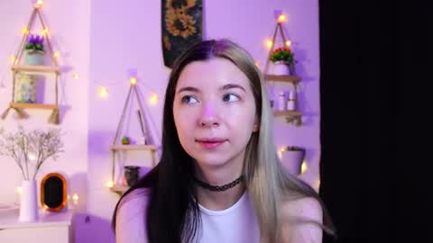 emmie_everly online show from October 8, 7:11 pm