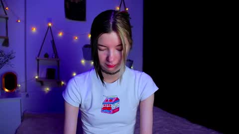 emmie_everly online show from October 18, 7:14 pm