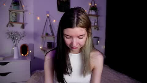 emmie_everly online show from October 21, 7:36 pm