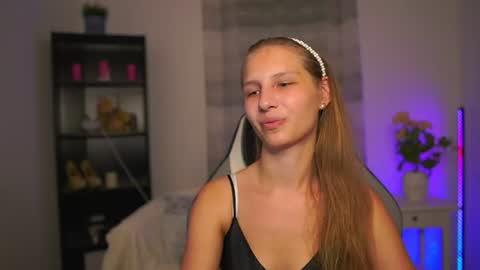 Emmie online show from June 26, 6:56 pm