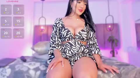 Emmiily online show from May 14, 8:37 pm