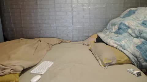 Snapshot of emmily000 chatting on November 10, 8:41 pm Emmily000 online show from November 10, 8:41 pm