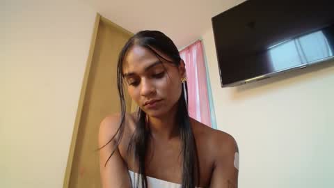emmily online show from February 5, 10:12 pm