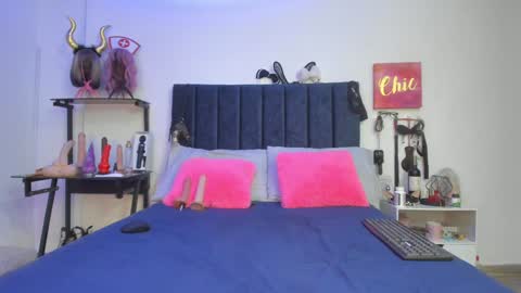          online show from December 11, 11:51 am