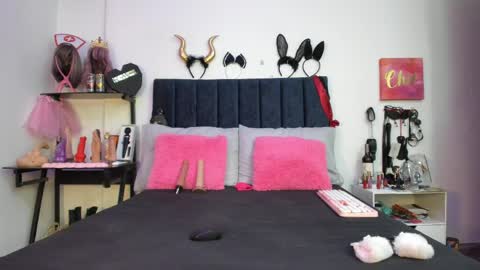          online show from May 9, 1:05 pm