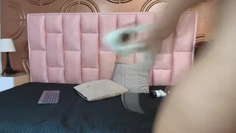 Emmily keller online show from March 31, 1:22 pm