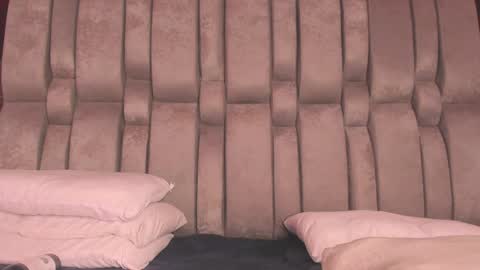    online show from December 30, 9:59 am