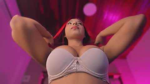    online show from November 7, 11:43 am