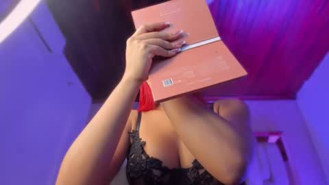    online show from March 11, 11:49 am