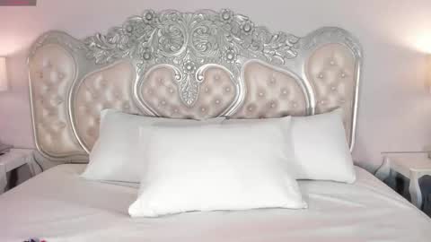 Emmily online show from January 6, 5:27 pm