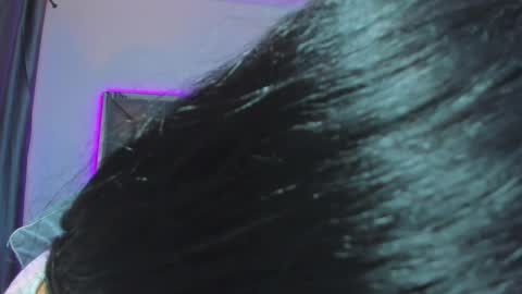 Emmily Santibaez online show from December 9, 7:50 pm