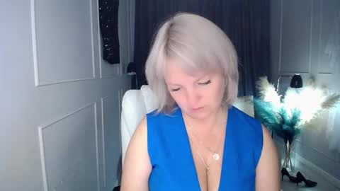 Snapshot of emmmam chatting on September 22, 6:26 am emmmam online show from September 22, 6:26 am