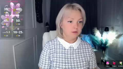 Snapshot of emmmam chatting on September 25, 9:46 am emmmam online show from September 25, 9:46 am