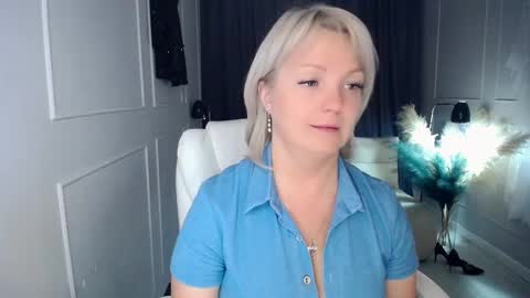 Snapshot of emmmam chatting on September 30, 7:52 pm emmmam online show from September 30, 7:52 pm