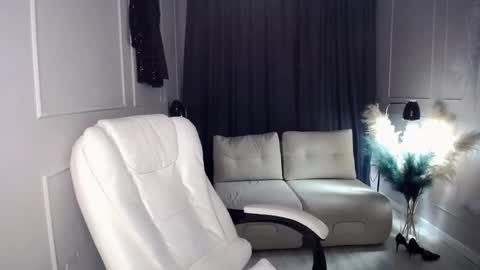 Snapshot of emmmam chatting on October 16, 11:11 am emmmam online show from October 16, 11:11 am