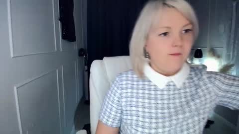 emmmam online show from November 26, 9:54 am