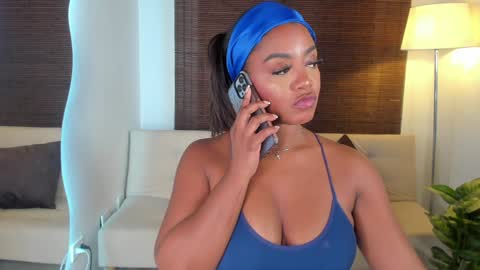 Snapshot of emmy_jacksson chatting on January 23, 12:57 am emmy_jacksson online show from January 23, 12:57 am