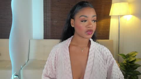 Snapshot of emmy_jacksson chatting on January 25, 12:06 am emmy_jacksson online show from January 25, 12:06 am