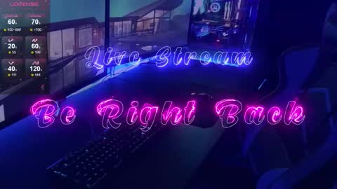 Snapshot of emmybell_ chatting on February 14, 3:42 pm Emmy online show from February 14, 3:42 pm