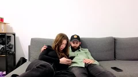 Snapshot of emmycb chatting on February 28, 11:06 pm Em online show from February 28, 11:06 pm