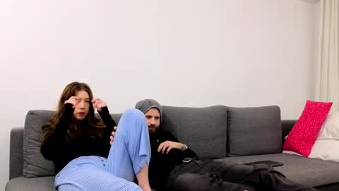 Snapshot of emmycb chatting on March 2, 11:33 pm Em online show from March 2, 11:33 pm