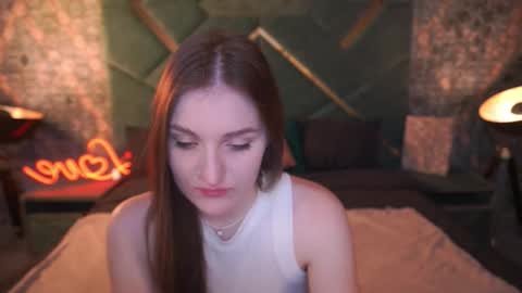 Snapshot of emmycharm chatting on October 1, 5:57 am E M M Y online show from October 1, 5:57 am