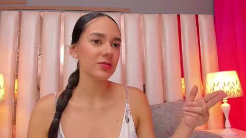 Snapshot of emmycruzz chatting on February 28, 7:26 pm emmy online show from February 28, 7:26 pm