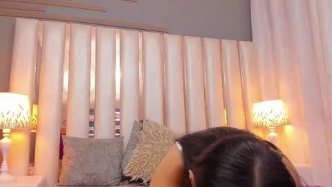 Snapshot of emmycruzz chatting on March 20, 7:08 pm emmy online show from March 20, 7:08 pm