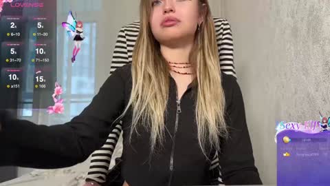 Snapshot of emo_couple666 chatting on December 20, 5:57 am Gabriel Elizabeth online show from December 20, 5:57 am