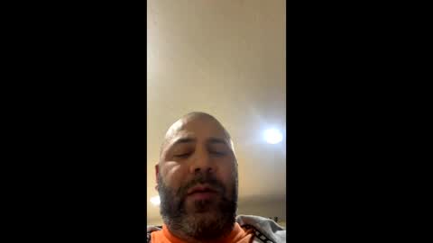 Snapshot of emoney04 chatting on January 6, 1:42 am emoney04 online show from January 6, 1:42 am