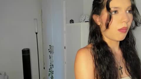 Emperatriz online show from December 5, 4:47 pm