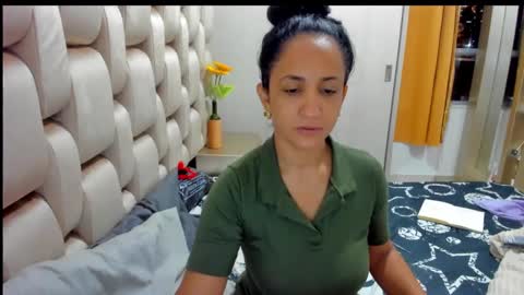 Snapshot of emperatriztapia chatting on February 7, 3:12 am emperatriztapia online show from February 7, 3:12 am