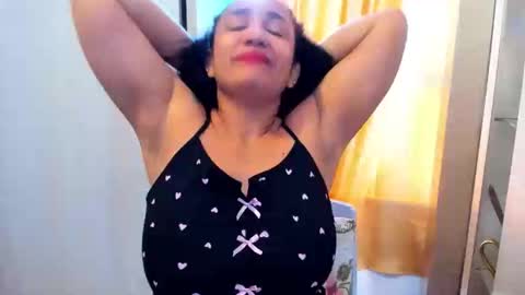 emperatriztapia online show from May 7, 2:44 pm