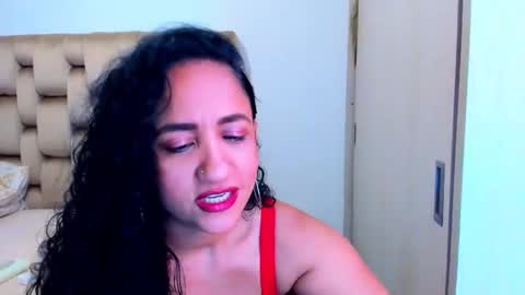 emperatriztapia online show from May 14, 8:59 pm