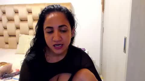emperatriztapia online show from May 22, 12:07 am