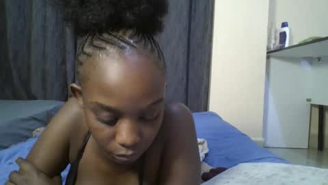 empress_emma online show from March 27, 8:26 am