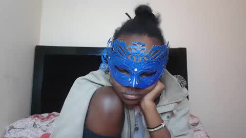 Snapshot of empressvee24 chatting on November 21, 3:27 am vee online show from November 21, 3:27 am