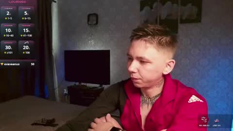 emveeboy96 online show from May 19, 5:58 am