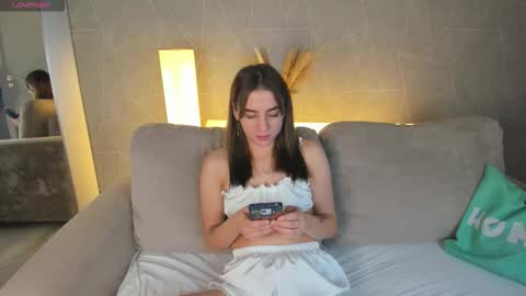 Snapshot of emy__angel chatting on February 23, 11:57 pm emy__angel online show from February 23, 11:57 pm
