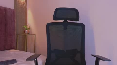 Emy online show from November 10, 8:19 pm