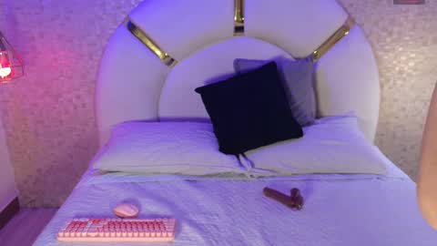 Emy  online show from November 8, 11:43 am