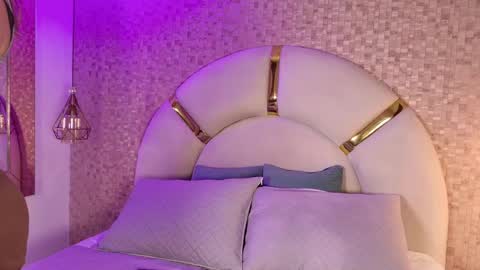 Emy  online show from May 13, 11:40 am