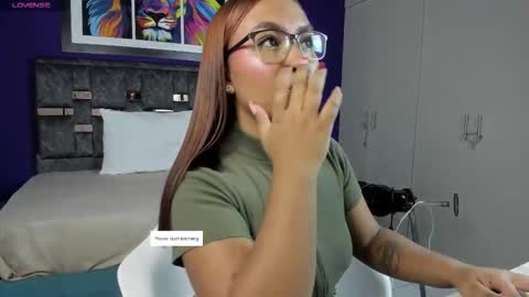 Emylilux online show from March 19, 12:09 pm