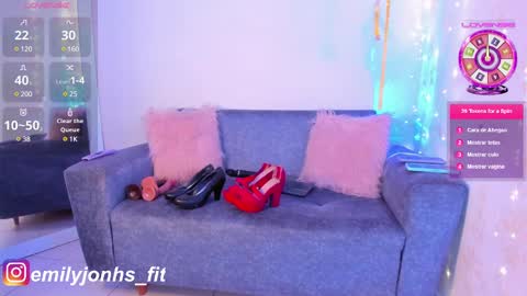 Snapshot of emylyjonhs chatting on March 11, 8:53 pm EMYLY online show from March 11, 8:53 pm