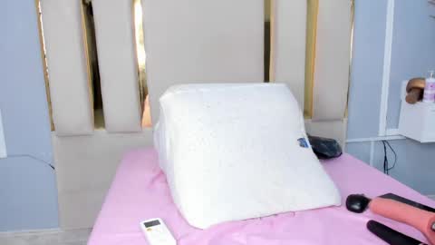 Emy online show from May 21, 1:07 pm
