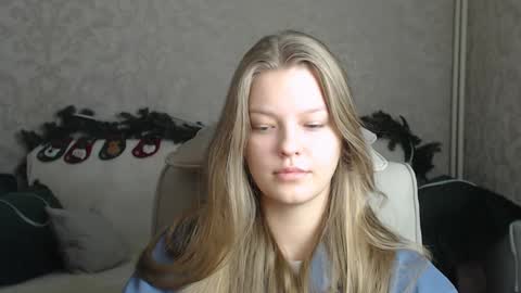 Snapshot of emysway chatting on January 24, 2:51 pm EmySway online show from January 24, 2:51 pm