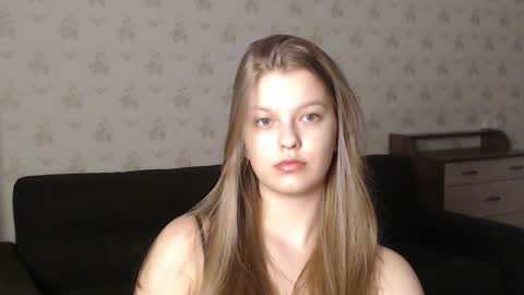 Snapshot of emysway chatting on February 25, 7:14 pm EmySway online show from February 25, 7:14 pm