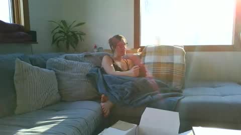 emyxxl online show from February 8, 8:23 pm